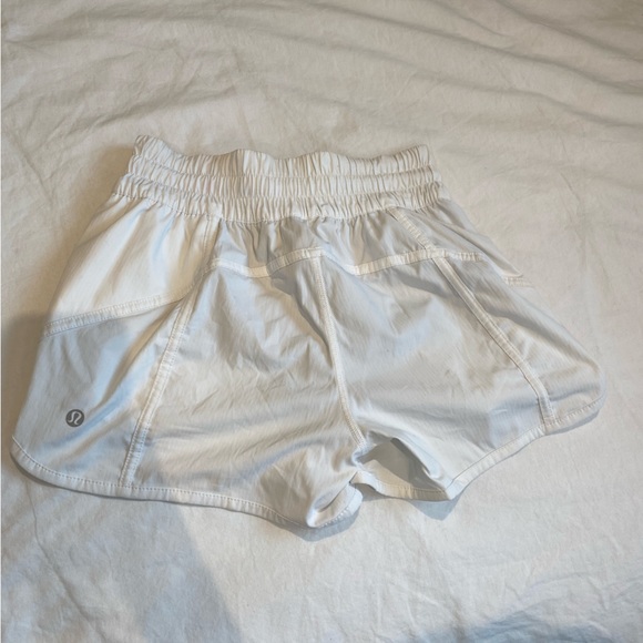 Tracker White Lululemon Shorts 4” length - Picture 3 of 5